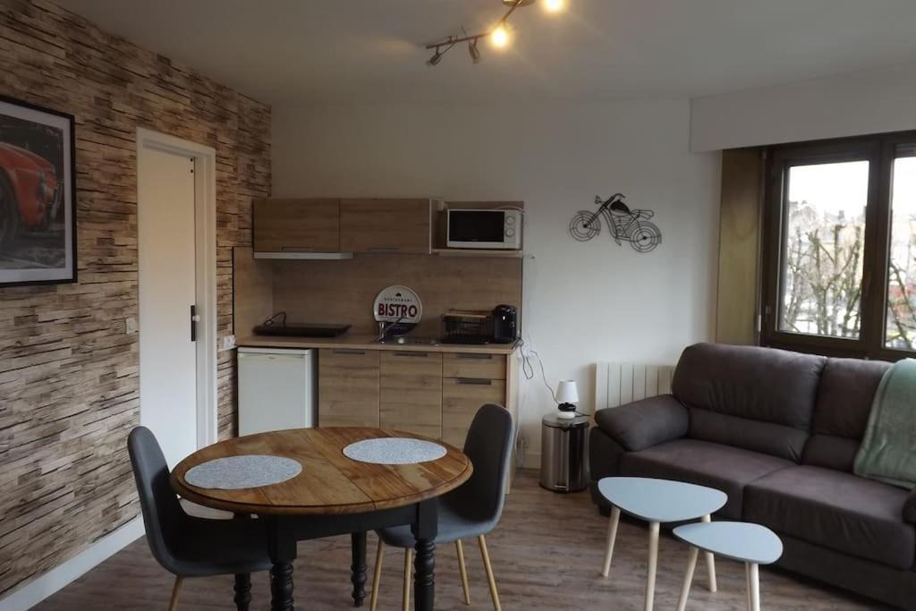 Briand Apartment Charleville-Mezieres Exterior photo